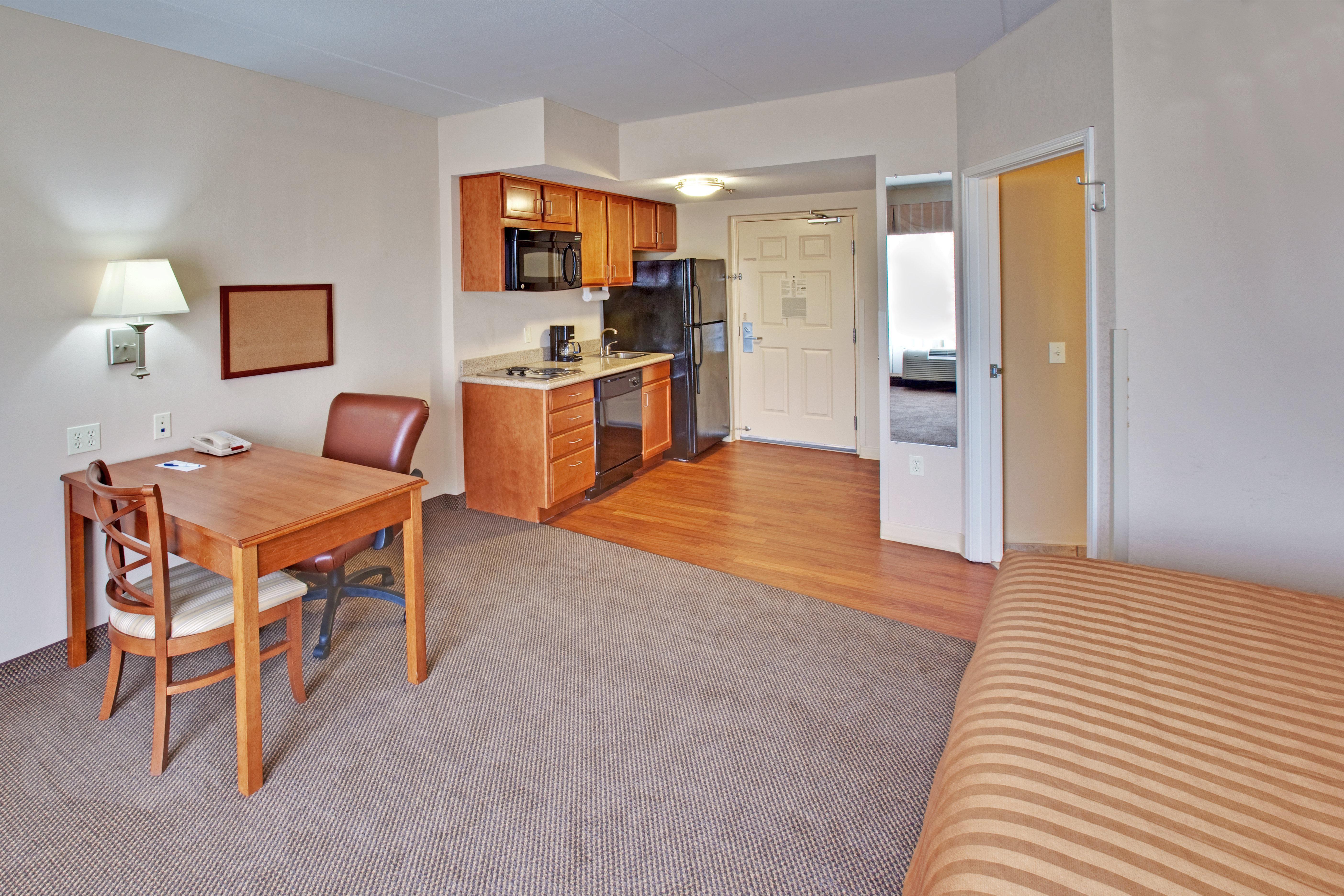 Candlewood Suites Omaha Airport Exterior photo