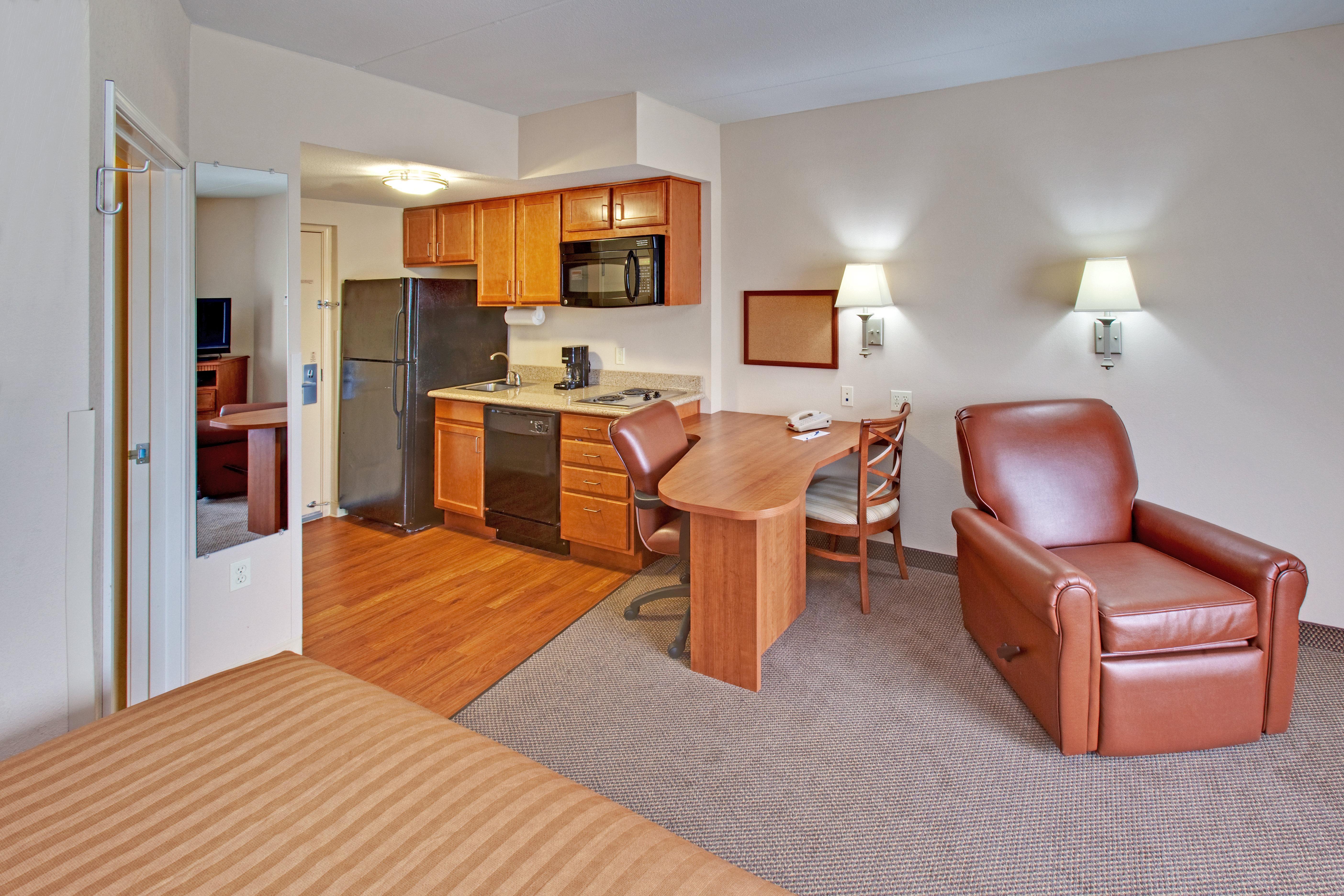 Candlewood Suites Omaha Airport Exterior photo