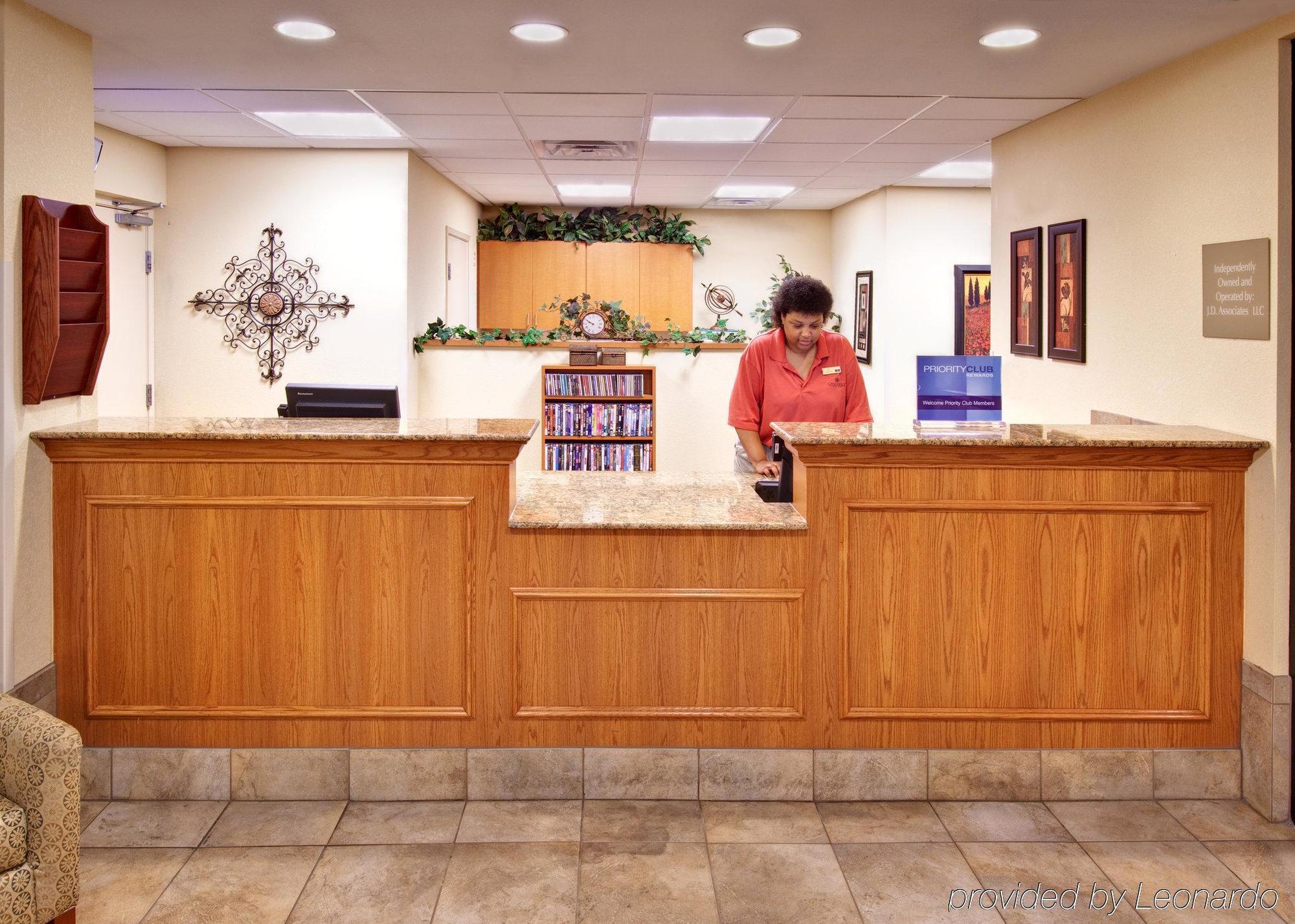Candlewood Suites Omaha Airport Interior photo